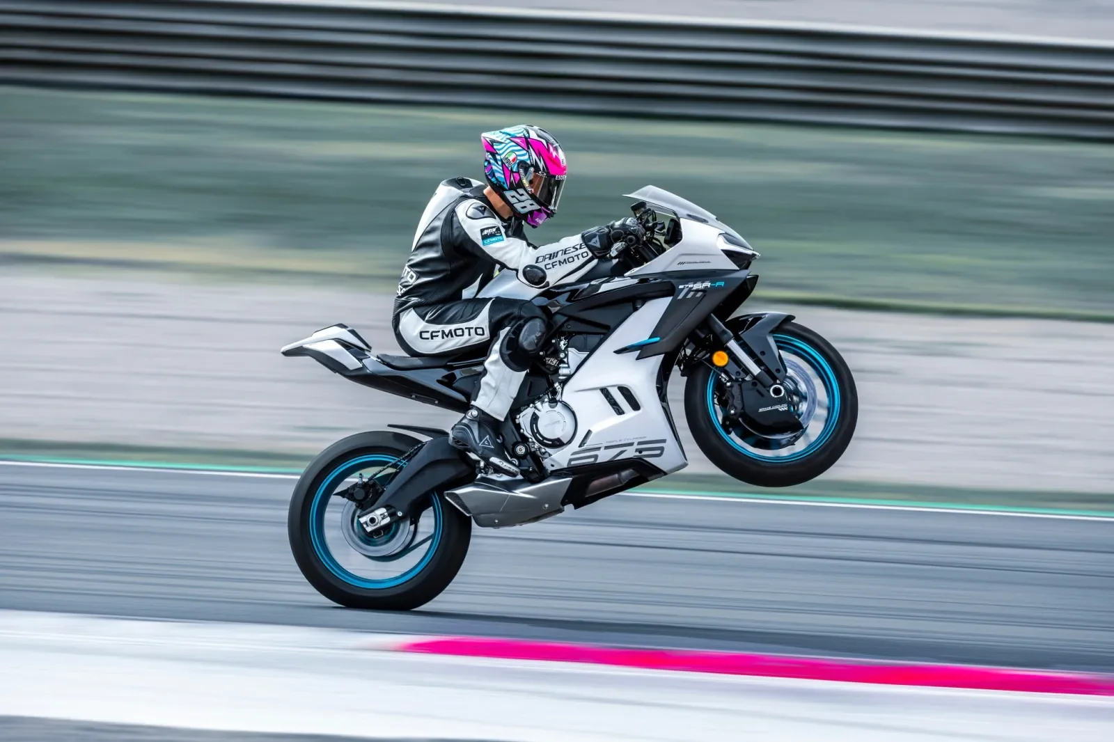 675SR-R — Aerodinamik dizayn