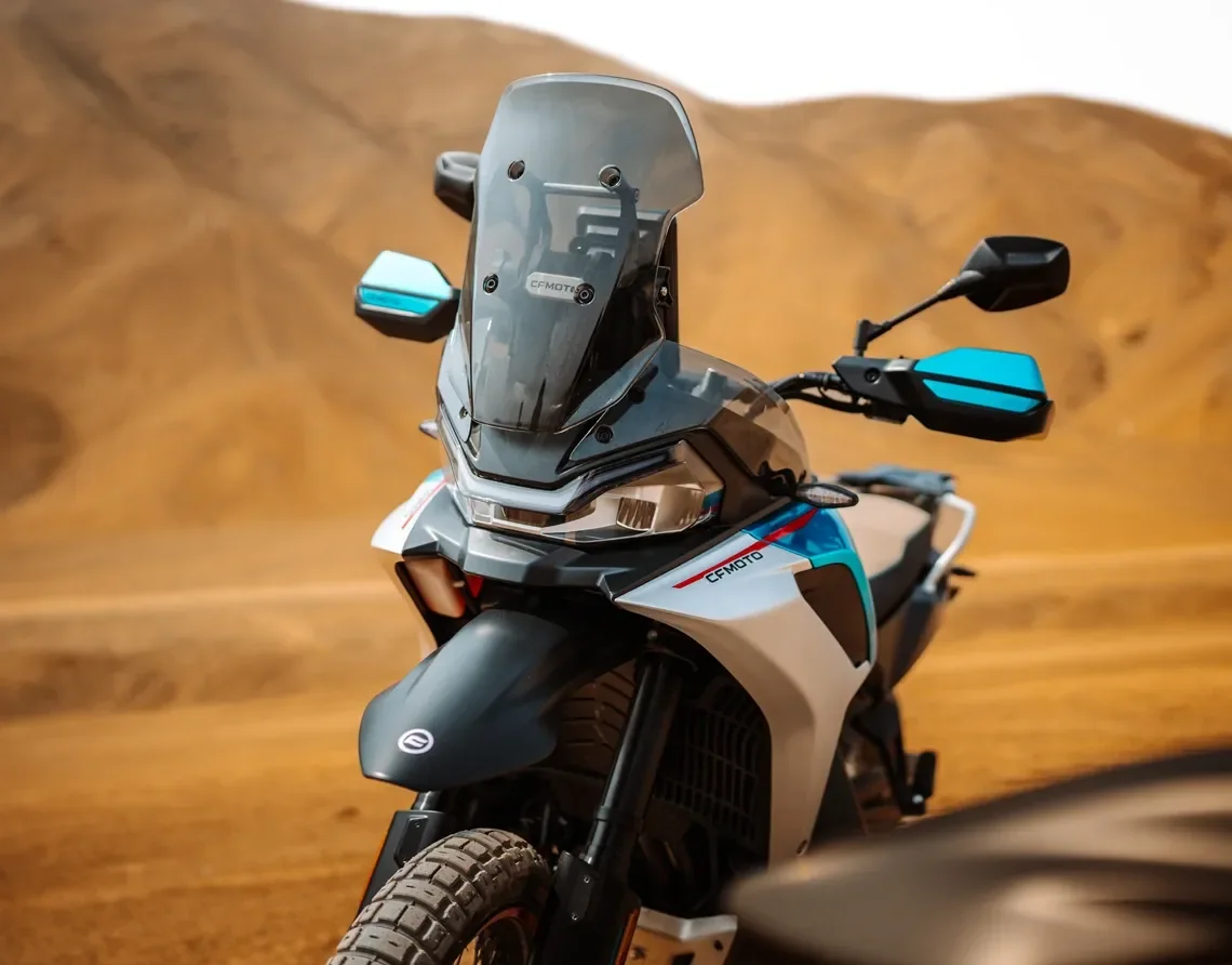 800MT-X — Səfərə hazır konstruksiya