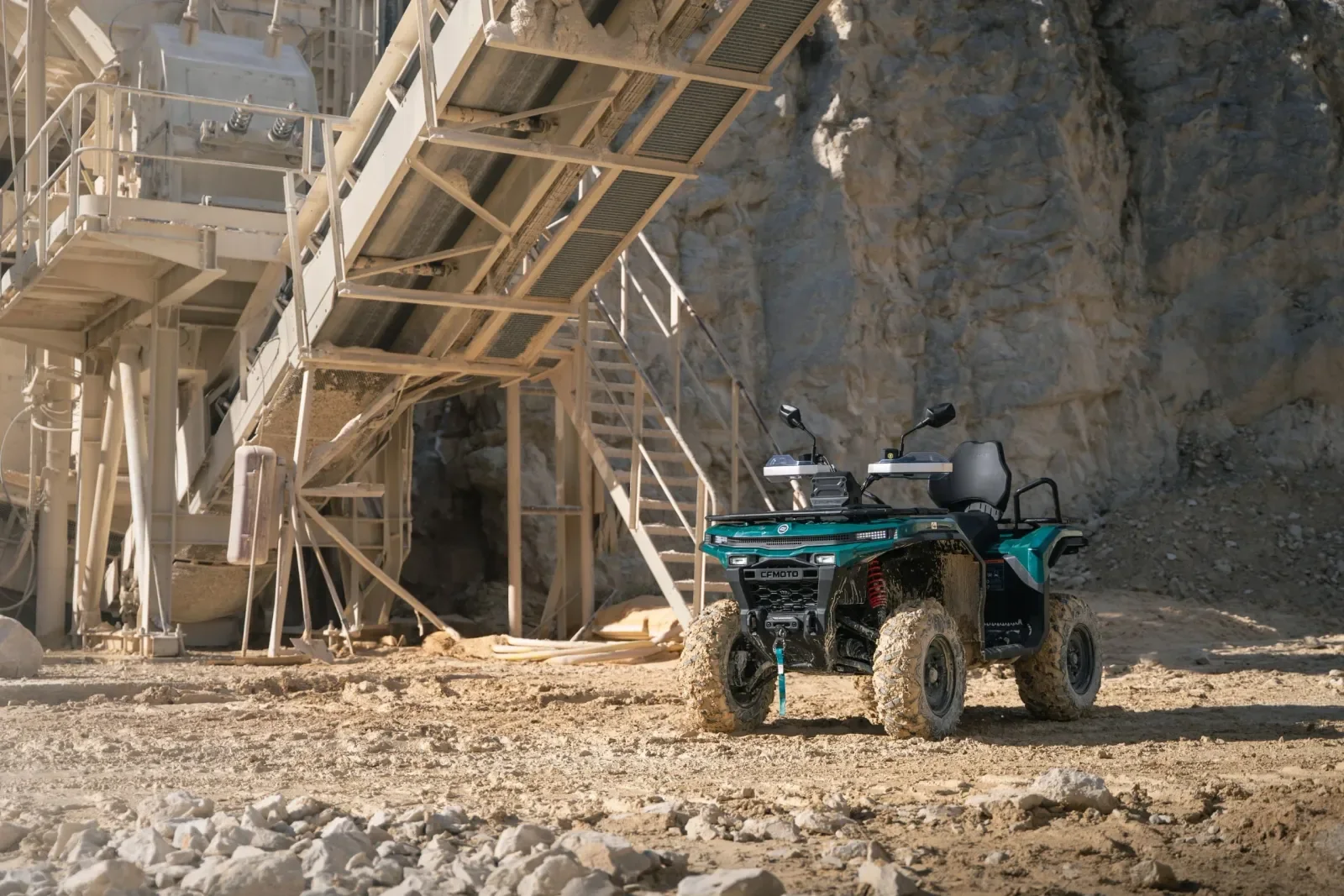 CFORCE C4 — 2WD / 4WD nəzarəti