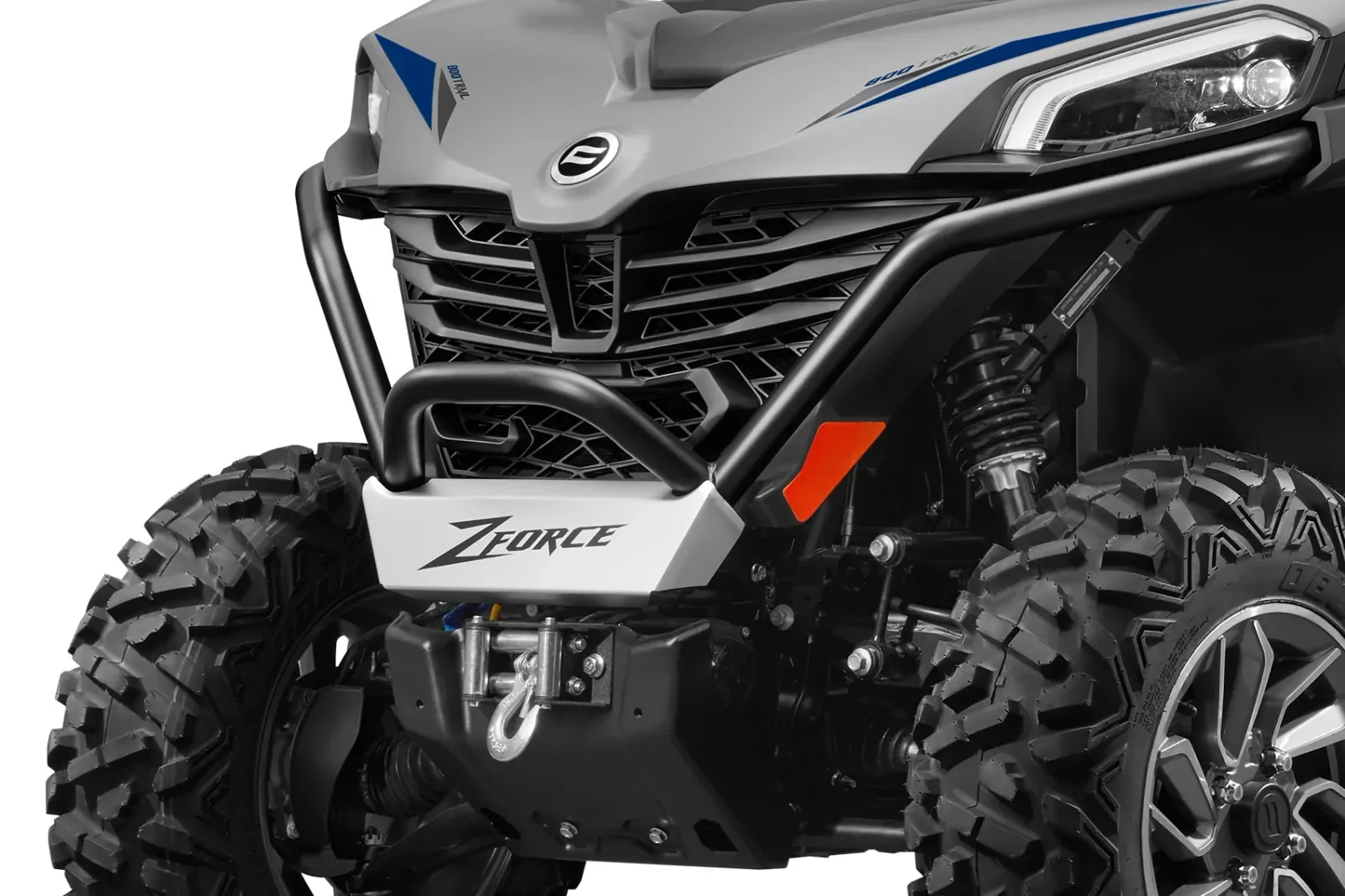 ZFORCE 800 TRAIL — Sürücü fokuslu kokpit