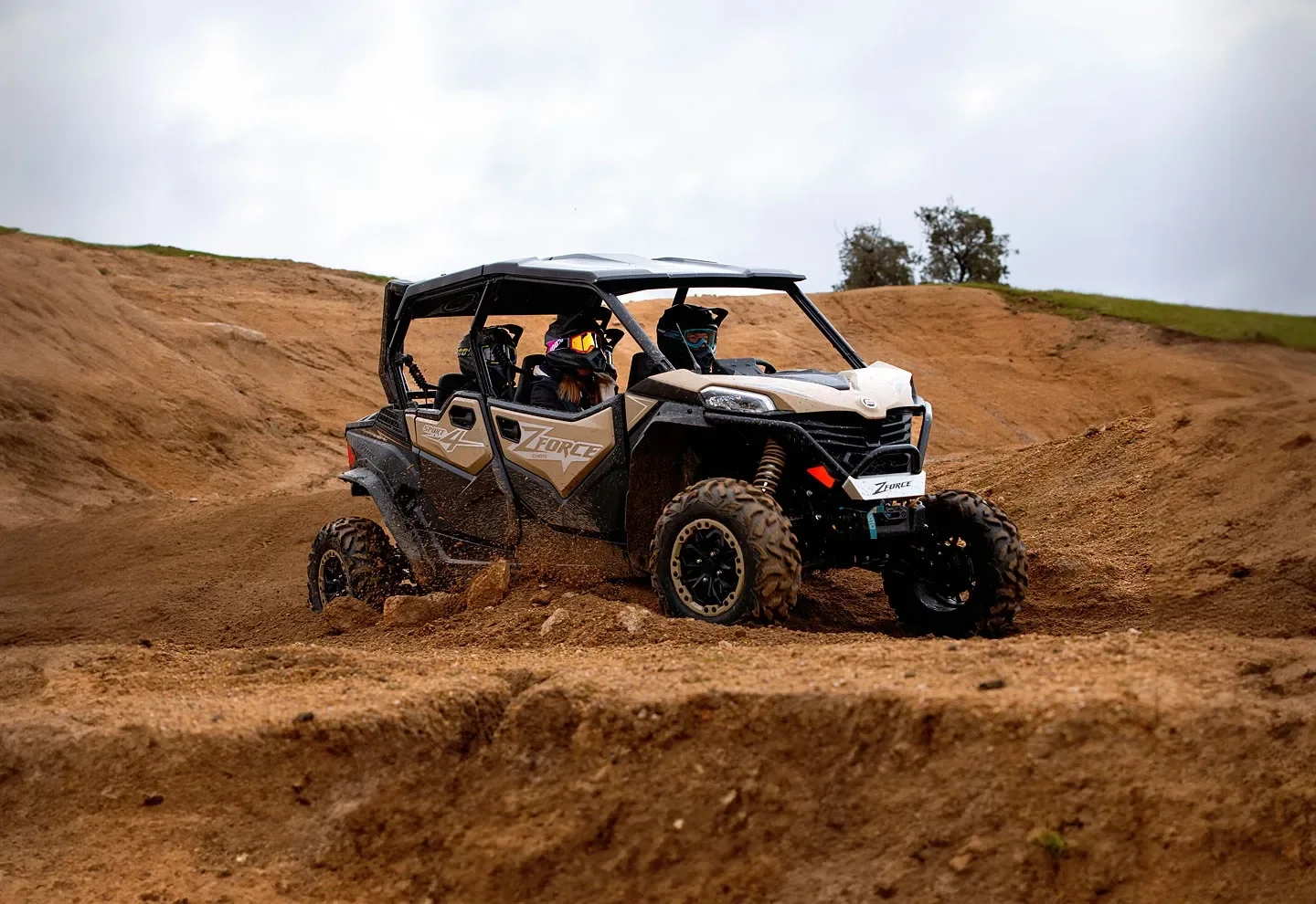 ZFORCE 950 SPORT-4 — Dayanıqlı şassi
