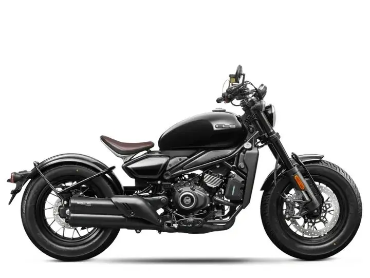 450CL-C BOBBER rəsmi foto
