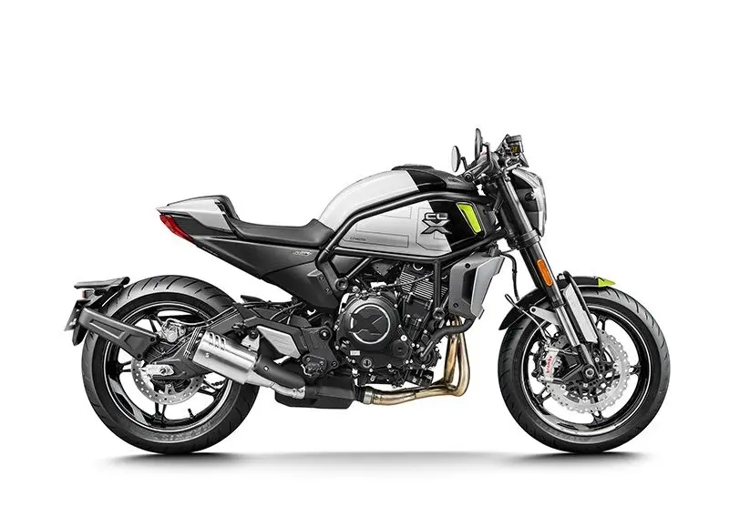 700CL-X Sport rəsmi foto
