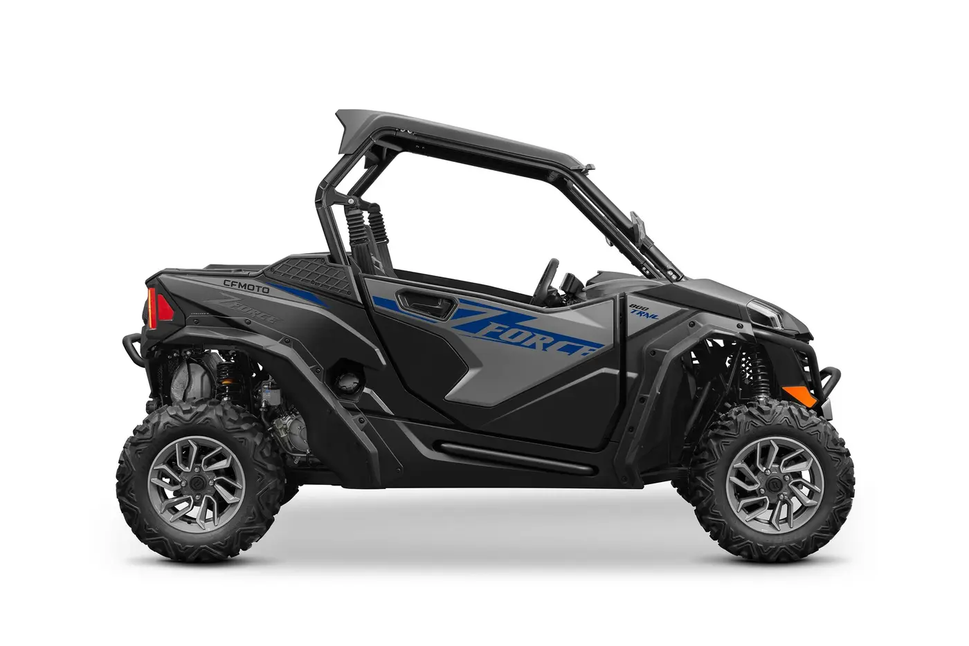 ZFORCE 800 TRAIL rəsmi model fotosu